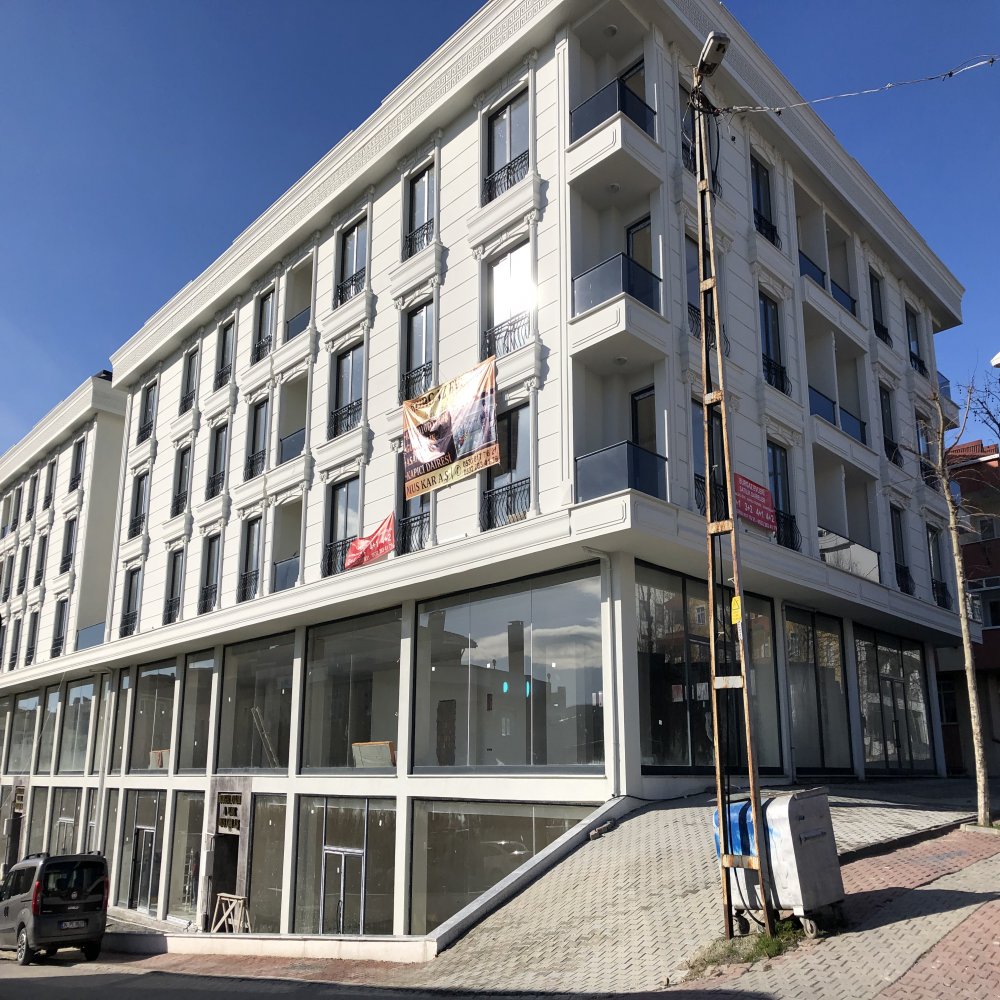 Burgaz Evleri'nde Ticari Alanlar - Dükkanlar